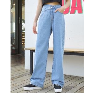 Asymmetrical Crossover Straight Leg Jeans